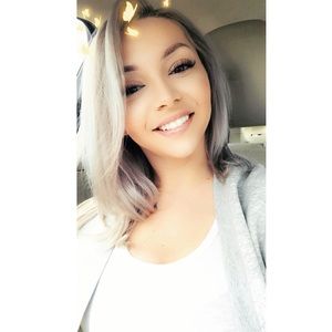 Meet your Posher, Jillian